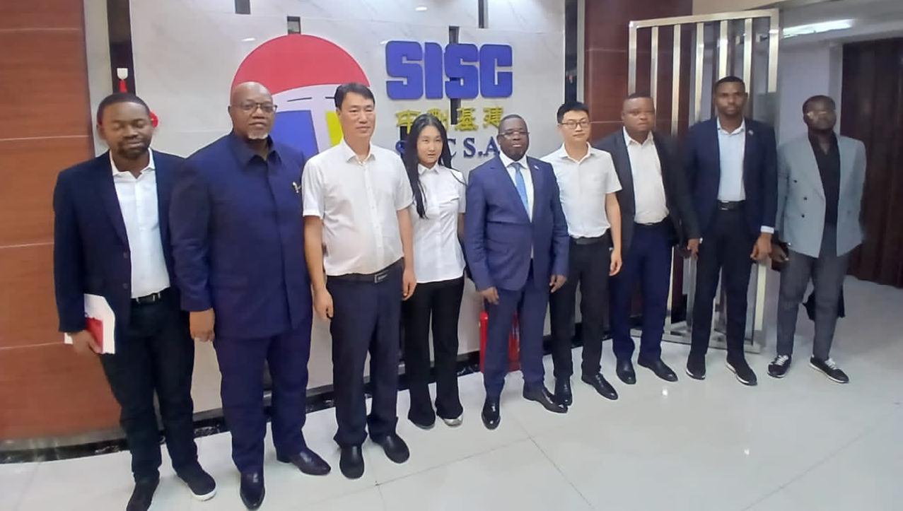RDC : le gouverneur Crispin Mukendi échange avec SISC S.A. sur le projet d’aéroport nation ...