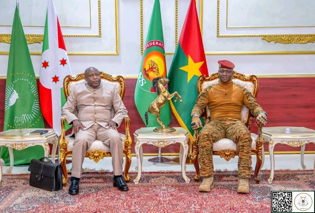 Burkinafaso : Ibrahim Traoré et son homologue Évariste Ndayishimiye relancent le dialogue ...
